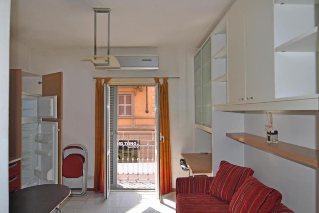 Mini Sarpi Apartment Милано Екстериор снимка